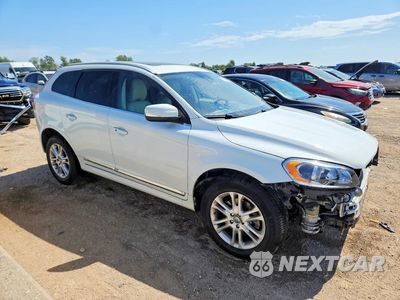 Czwarte zdjęcie samochodu z boku: 2015 VOLVO XC60 T5 PREMIER VIN:YV440MDB8F2598157 - miniatura
