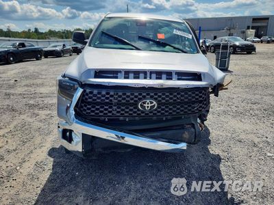 Piąte zdjęcie samochodu w środku: 2020 TOYOTA TUNDRA SR5 VIN:5TFDY5F1XLX929499 - miniatura