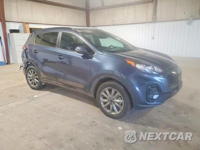 Czwarte zdjęcie samochodu z boku: 2021 KIA SPORTAGE S VIN:KNDP6CAC8M7930300 - miniatura