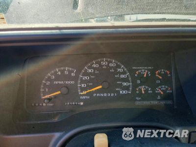Zdjęcie 9 z 13 samochodu: 1999 CHEVROLET TAHOE C1500 VIN:1GNEC13R3XJ525921 - miniatura