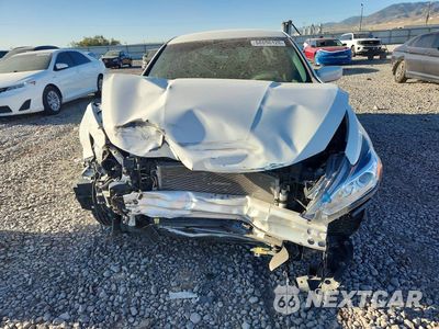 Piąte zdjęcie samochodu w środku: 2016 NISSAN ALTIMA 2.5 S VIN:1N4AL3AP6GC117475 - miniatura