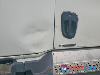 Zdjęcie 14 z 14 samochodu: 2016 FREIGHTLINER CASCADIA 125 SEMI TRUCK VIN:3AKGGLDRXGSGV7563 - miniatura