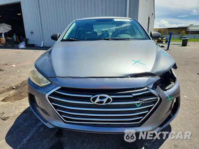 Piąte zdjęcie samochodu w środku: 2017 HYUNDAI ELANTRA SE VIN:KMHD74LF6HU098441 - miniatura