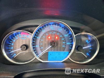 Zdjęcie 9 z 12 samochodu: 2015 TOYOTA COROLLA LE VIN:5YFBURHE6FP250195 - miniatura