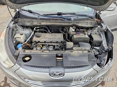 Zdjęcie 12 z 13 samochodu: 2012 HYUNDAI TUCSON GLS VIN:KM8JU3ACXCU516863 - miniatura
