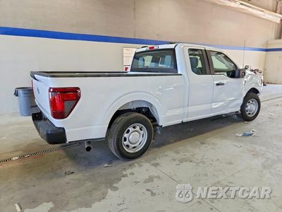 Trzecie zdjęcie samochodu z tyłu: 2025 FORD F150 XL VIN:1FTEX1KP2SKD16198 - miniatura