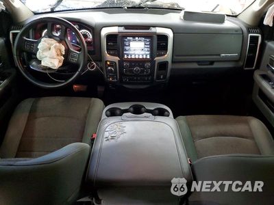 Zdjęcie 8 z 13 samochodu: 2016 RAM 1500 SLT VIN:3C6RR7LT6GG220042 - miniatura
