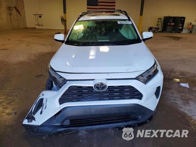 Piąte zdjęcie samochodu w środku: 2023 TOYOTA RAV4 XLE VIN:JTMP1RFV3PD094882 - miniatura