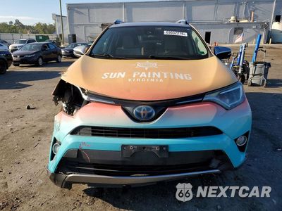 Piąte zdjęcie samochodu w środku: 2017 TOYOTA RAV4 HYBRID XLE VIN:JTMRJREV0HD111570 - miniatura