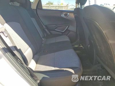 Zdjęcie 10 z 12 samochodu: 2020 KIA SOUL S VIN:KNDJ23AU3L7729798 - miniatura