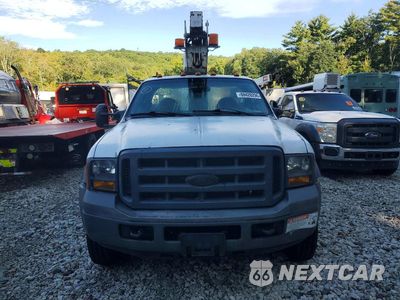 Piąte zdjęcie samochodu w środku: 2005 FORD F450 SUPER DUTY VIN:1FDXF46Y85EC28965 - miniatura