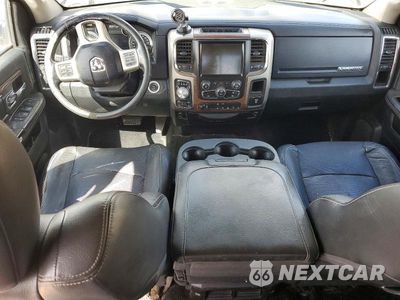 Zdjęcie 8 z 12 samochodu: 2014 RAM 1500 LARAMIE VIN:1C6RR7VT9ES218157 - miniatura