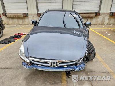 Piąte zdjęcie samochodu w środku: 2005 HONDA ACCORD LX VIN:1HGCM56425A031116 - miniatura