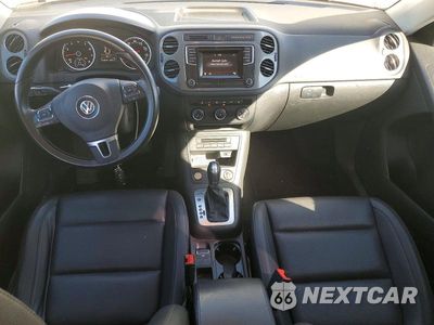 Zdjęcie 8 z 12 samochodu: 2016 VOLKSWAGEN TIGUAN S VIN:WVGBV7AX3GW515060 - miniatura