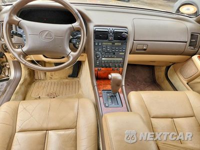 Zdjęcie 8 z 12 samochodu: 1994 LEXUS LS 400 VIN:JT8UF11E3R0198097 - miniatura