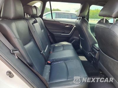Zdjęcie 11 z 13 samochodu: 2023 TOYOTA RAV4 SE VIN:JTM16RFV1PD103862 - miniatura