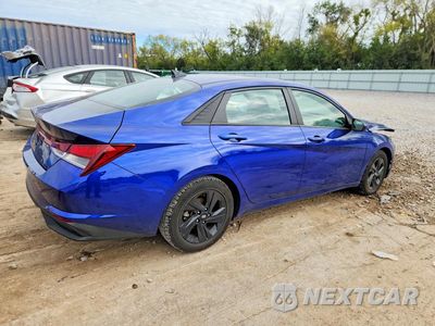 Trzecie zdjęcie samochodu z tyłu: 2022 HYUNDAI ELANTRA SEL VIN:5NPLM4AG8NH085412 - miniatura