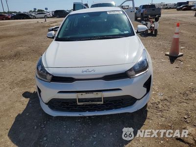 Piąte zdjęcie samochodu w środku: 2022 KIA RIO S VIN:3KPA24ADXNE449191 - miniatura