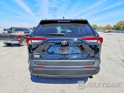 Zdjęcie 6 z 13 samochodu: 2023 TOYOTA RAV4 XLE VIN:2T3P1RFV8PW402048 - miniatura