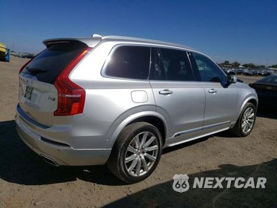 Trzecie zdjęcie samochodu z tyłu: 2016 VOLVO XC90 T6 VIN:YV4A22PL5G1050744 - miniatura