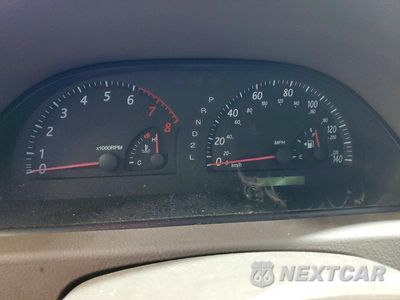 Zdjęcie 9 z 12 samochodu: 2004 TOYOTA CAMRY LE VIN:4T1BE32KX4U362048 - miniatura