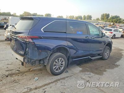 Trzecie zdjęcie samochodu z tyłu: 2023 TOYOTA SIENNA XLE VIN:5TDYRKEC1PS137656 - miniatura