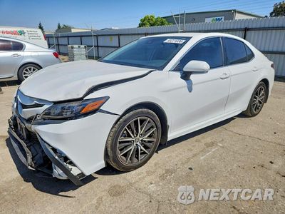 2023 TOYOTA CAMRY SE 4T1G11AK8PU738189 - główne zdjęcie licytacji z USA - miniatura