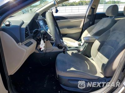 Zdjęcie 7 z 12 samochodu: 2020 HYUNDAI ELANTRA SE VIN:5NPD74LF3LH515098 - miniatura