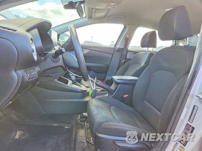Zdjęcie 7 z 12 samochodu: 2020 KIA FORTE LXS VIN:3KPF24AD2LE162088 - miniatura