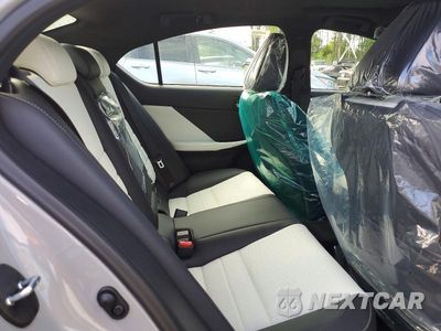 Zdjęcie 10 z 12 samochodu: 2026 LEXUS IS 350 F SPORT VIN:JTHGZ1E20T5049449 - miniatura