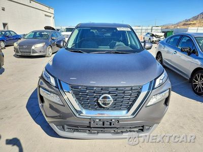 Piąte zdjęcie samochodu w środku: 2021 NISSAN ROGUE SV VIN:5N1AT3BA4MC730478 - miniatura