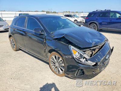 Czwarte zdjęcie samochodu z boku: 2019 HYUNDAI ELANTRA GT BASE VIN:KMHH35LE5KU088677 - miniatura