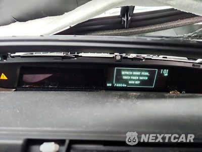 Zdjęcie 9 z 12 samochodu: 2013 TOYOTA PRIUS TWO VIN:JTDKN3DU2D5647579 - miniatura