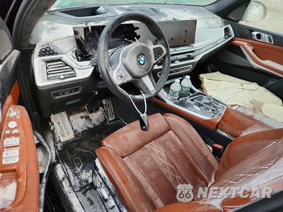 Zdjęcie 8 z 13 samochodu: 2024 BMW X7 XDRIVE40I VIN:5UX23EM03R9U66181 - miniatura