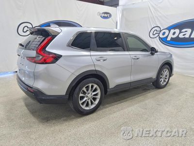Trzecie zdjęcie samochodu z tyłu: 2023 HONDA CR-V EX VIN:2HKRS3H47PH303588 - miniatura