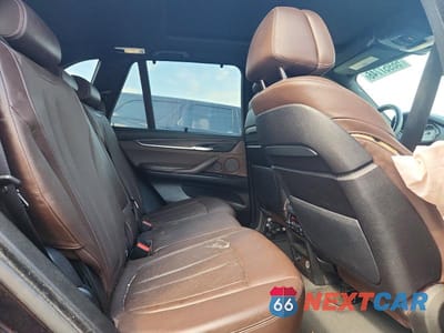 Zdjęcie 11 z 13 samochodu: 2015 BMW X5 XDRIVE50I VIN:5UXKR6C55F0J75280 - miniatura
