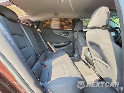 Zdjęcie 10 z 13 samochodu: 2020 CHEVROLET MALIBU LS VIN:1G1ZC5ST1LF108303 - miniatura