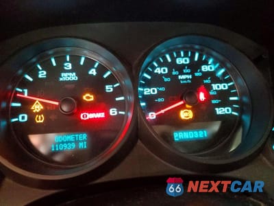 Zdjęcie 9 z 12 samochodu: 2010 CHEVROLET SILVERADO K1500 LS VIN:1GCSKREA3AZ112135 - miniatura