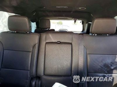 Zdjęcie 10 z 13 samochodu: 2023 CHEVROLET TAHOE C1500 LT VIN:1GNSCNKD4PR395262 - miniatura