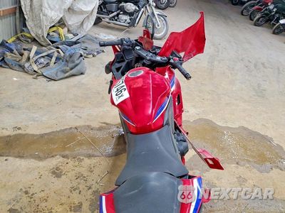 Zdjęcie 6 z 9 samochodu: 2025 HONDA CBR500 RA VIN:MLHPC7051S5101920 - miniatura