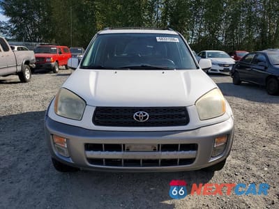 Piąte zdjęcie samochodu w środku: 2001 TOYOTA RAV4 BASE VIN:JTEHH20V810097478 - miniatura