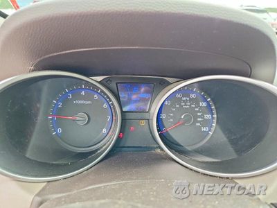 Zdjęcie 9 z 13 samochodu: 2014 HYUNDAI TUCSON LIMITED VIN:KM8JUCAG9EU844121 - miniatura