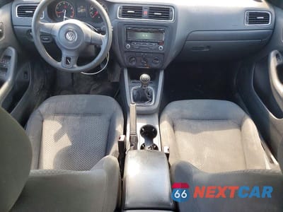 Zdjęcie 8 z 12 samochodu: 2013 VOLKSWAGEN JETTA BASE VIN:3VW1K7AJ4DM265423 - miniatura