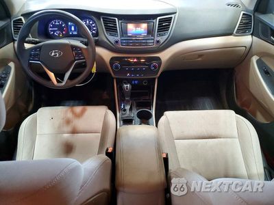 Zdjęcie 8 z 13 samochodu: 2016 HYUNDAI TUCSON SE VIN:KM8J3CA46GU060409 - miniatura