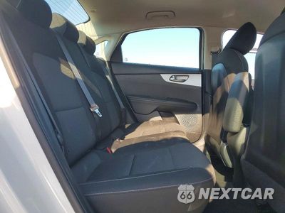Zdjęcie 10 z 13 samochodu: 2024 KIA FORTE LXS VIN:3KPF24ADXRE706118 - miniatura