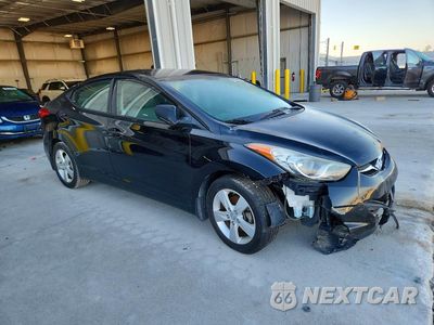 Czwarte zdjęcie samochodu z boku: 2013 HYUNDAI ELANTRA GLS VIN:5NPDH4AE4DH399094 - miniatura
