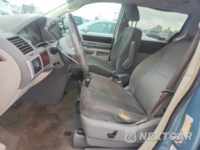Zdjęcie 7 z 13 samochodu: 2010 CHRYSLER TOWN & COUNTRY TOURING VIN:2A4RR5D16AR230186 - miniatura