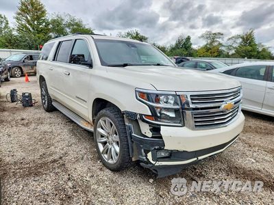 Czwarte zdjęcie samochodu z boku: 2015 CHEVROLET SUBURBAN K1500 LTZ VIN:1GNSKKKC9FR239449 - miniatura