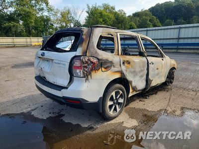 Trzecie zdjęcie samochodu z tyłu: 2017 SUBARU FORESTER 2.5I PREMIUM VIN:JF2SJAEC8HH505331 - miniatura