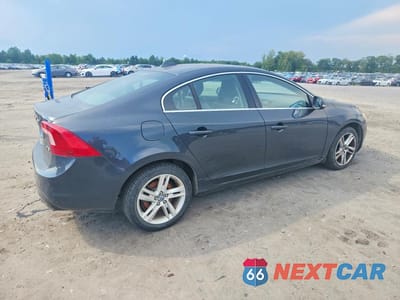 Trzecie zdjęcie samochodu z tyłu: 2015 VOLVO S60 PREMIER+ VIN:YV140MFC1F2313222 - miniatura